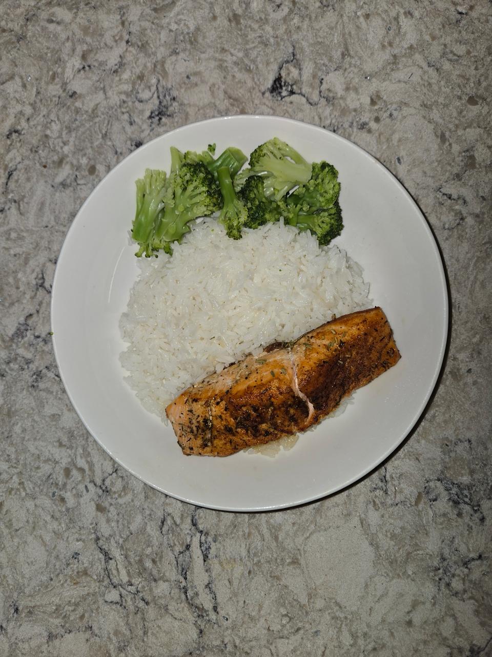 Pan seared Salmon with Jasmine rice & steamed broccoli